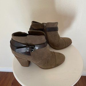Carlos by Carlos Santana Harvest Suede Booties Size 8